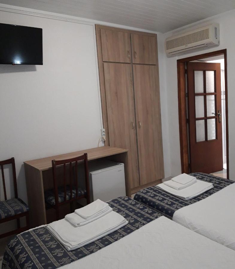 Residencial Antonio Mocisso Guesthouse Элваш Экстерьер фото