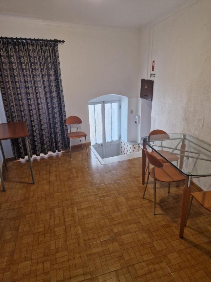 Residencial Antonio Mocisso Guesthouse Элваш Экстерьер фото