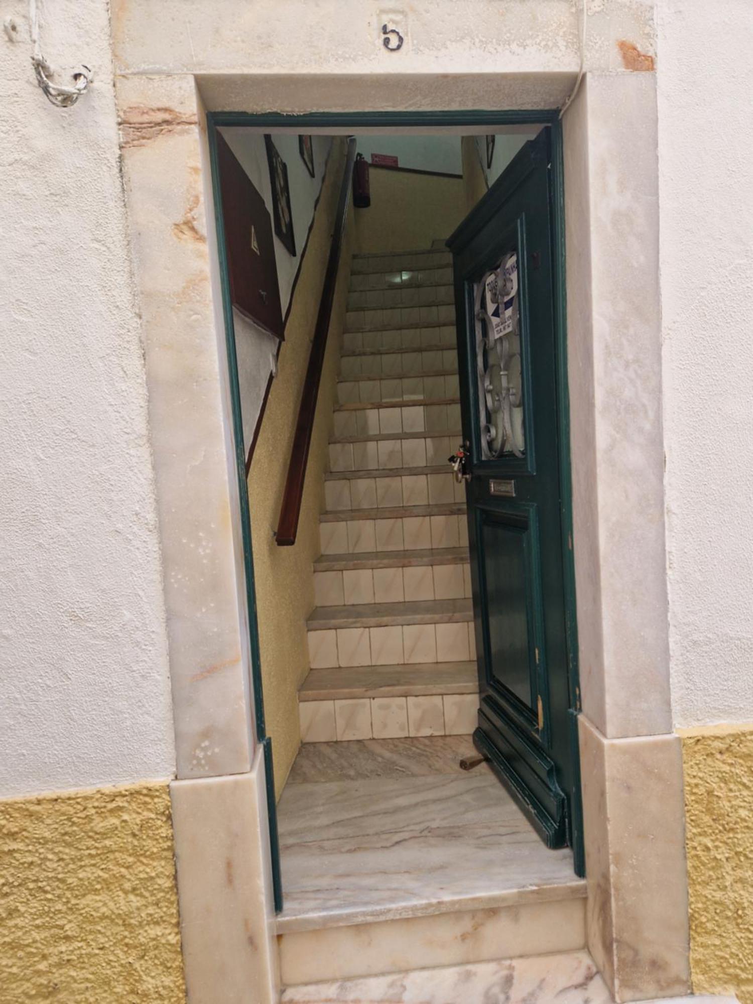 Residencial Antonio Mocisso Guesthouse Элваш Экстерьер фото